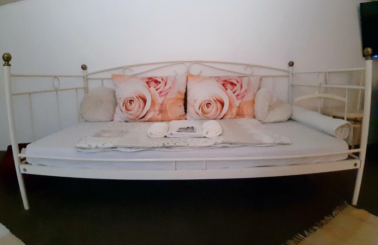 Hostel Pansion Lion Sarajevo Bagian luar foto