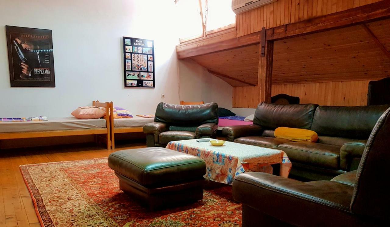 Hostel Pansion Lion Sarajevo Bagian luar foto