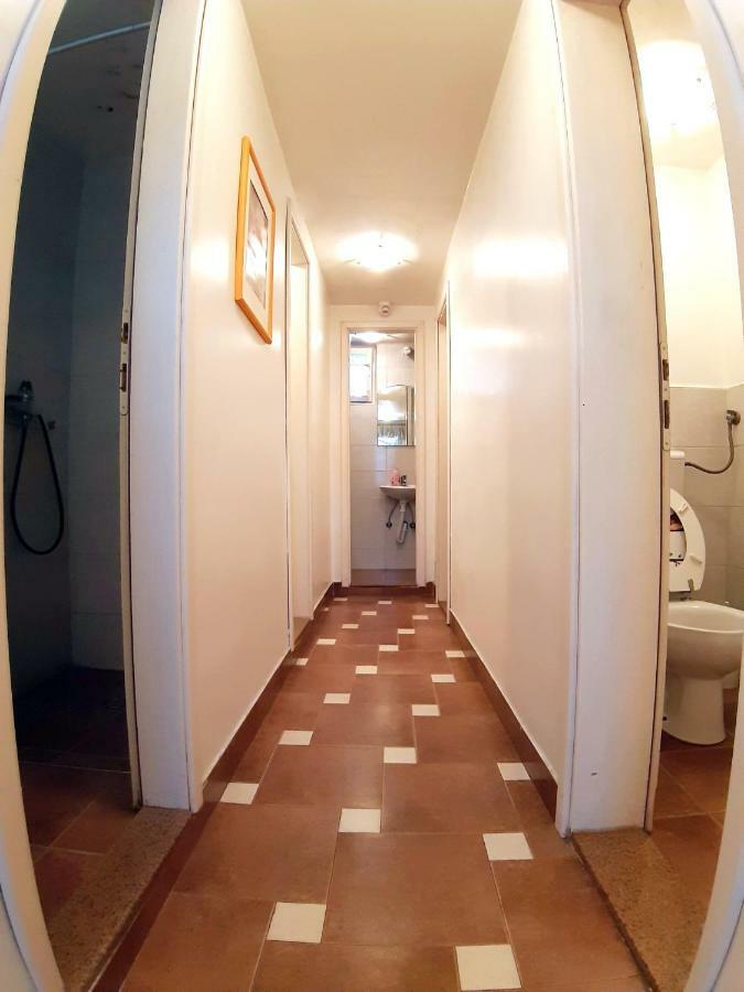 Hostel Pansion Lion Sarajevo Bagian luar foto