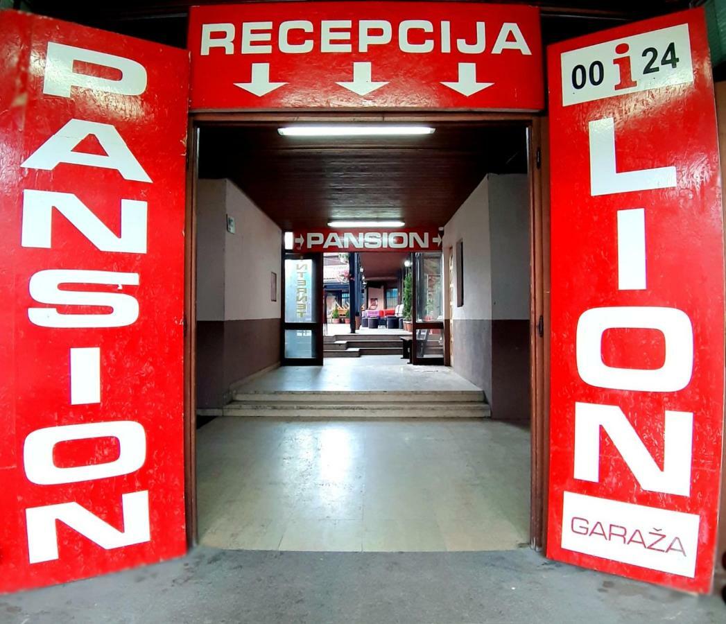 Hostel Pansion Lion Sarajevo Bagian luar foto